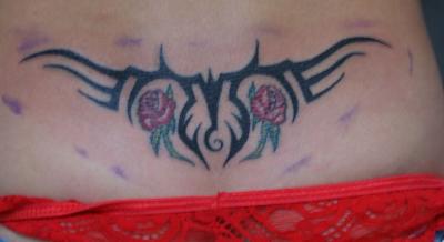 Nos ralisations - fleurs diverses - Tribal avec roses