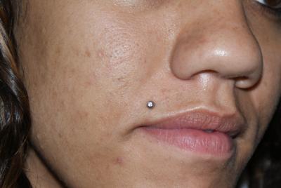 Piercing - piercings lvres - piercing lvre