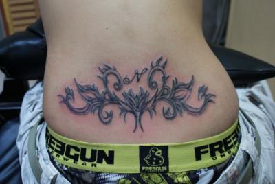 Nos ralisations - fleurs diverses - Tatouage fleurs fantaisie