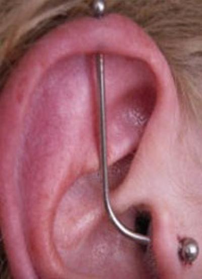 Piercing - piercings oreilles - piercing oreille