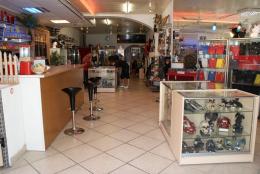Int�rieur de la boutique pour pleins d' id�es cadeaux....TATTOO EVOLUTION PERPIGNAN (PYRENNEES ORIENTALES ) dans le LANGUEDOC ROUSSILLON.
