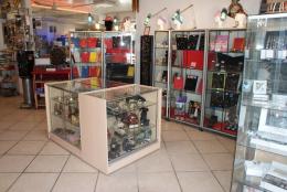 vitrines de piercing et id�es cadeaux.TATTOO EVOLUTION PERPIGNAN ( PYRENNEES ORIENTALES ) dans le LANGUEDOC ROUSSILLON.
